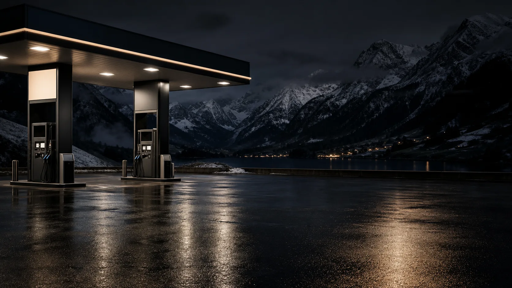 Alpine Premium-Tankstelle für leichte Fahrzeuge bei Nacht